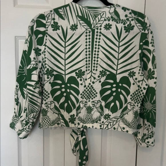 Maison d’Amelie Cropped Tropical Green Leaf Linen-blend Tie-Front Blouse - med - Picture 11 of 11